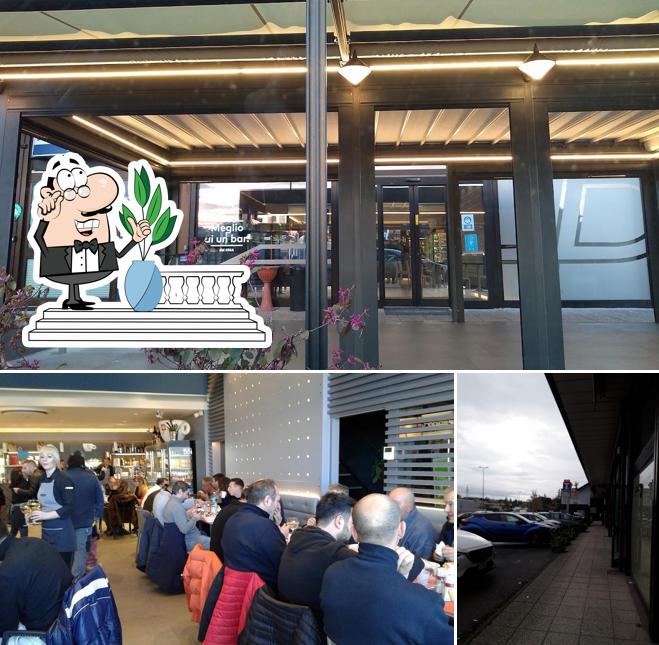 Tra le varie cose da Bar Pippo si possono trovare la esterno e interni