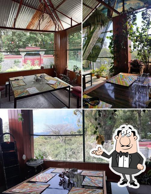 The interior of Queenie's Oven Green Cafe