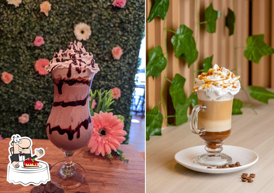 Tea Coffee Cafeteria serve uma escolha de sobremesas