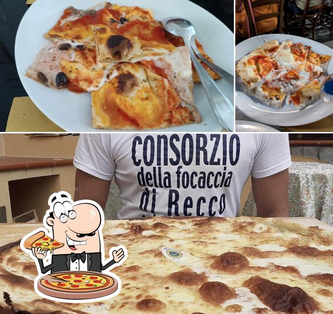 Ordina una pizza a Un Angolo Di Recco