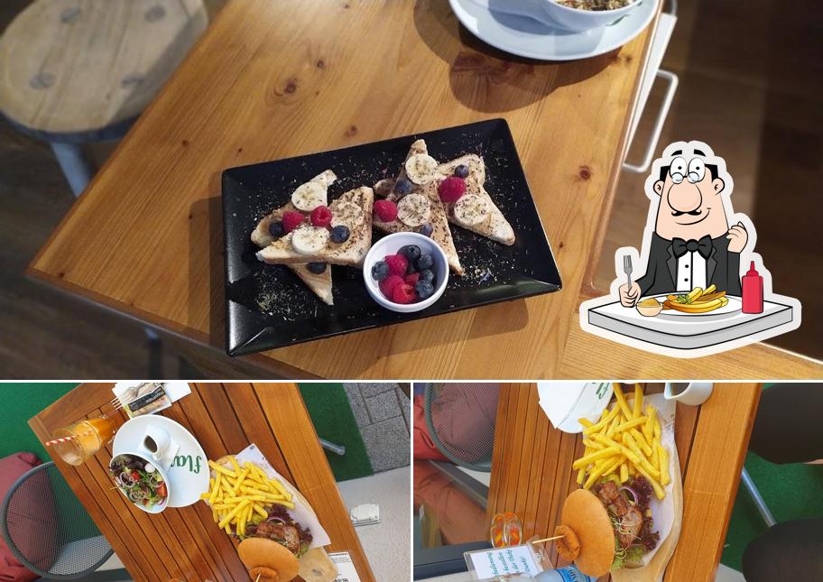 Assaggia le patatine fritte a Flavours Cafe