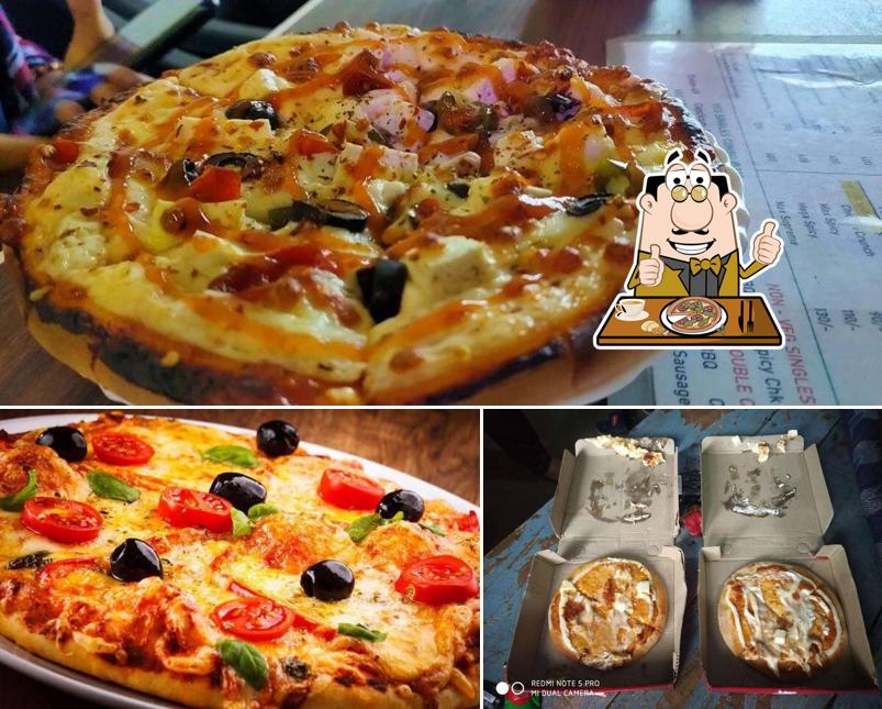 Order pizza at Pizza King's