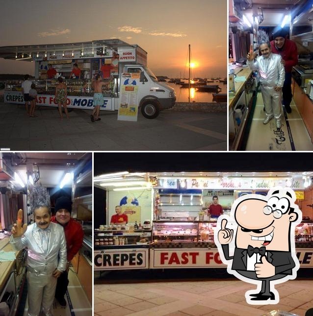 Vedi la immagine di Food Express paninoteca creperia