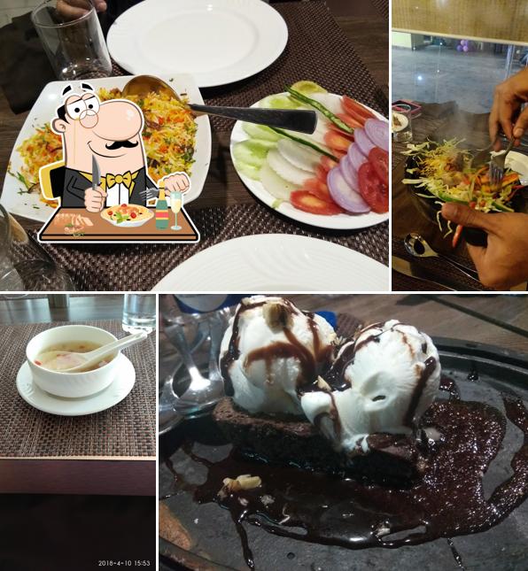 Food at Moti Mahal Deluxe