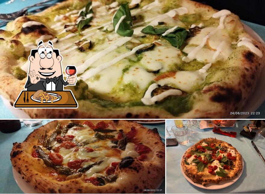 Scegli tra le svariate varianti di pizza