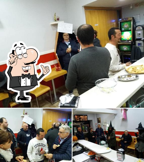 Gli interni di Caffè Maé