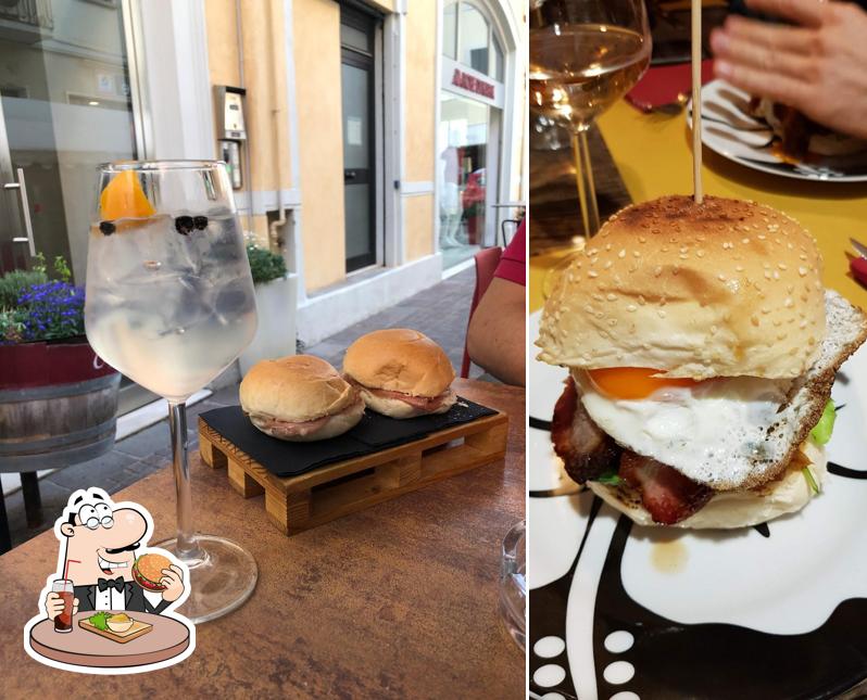 Prenditi un hamburger a Cul de Sac