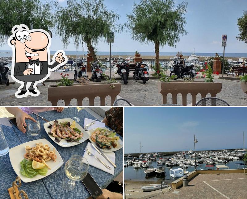 Siediti a un tavolo di Quasi in Porto Restaurant