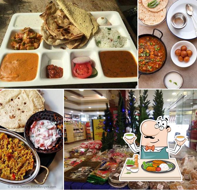 Food at Harish Bakery