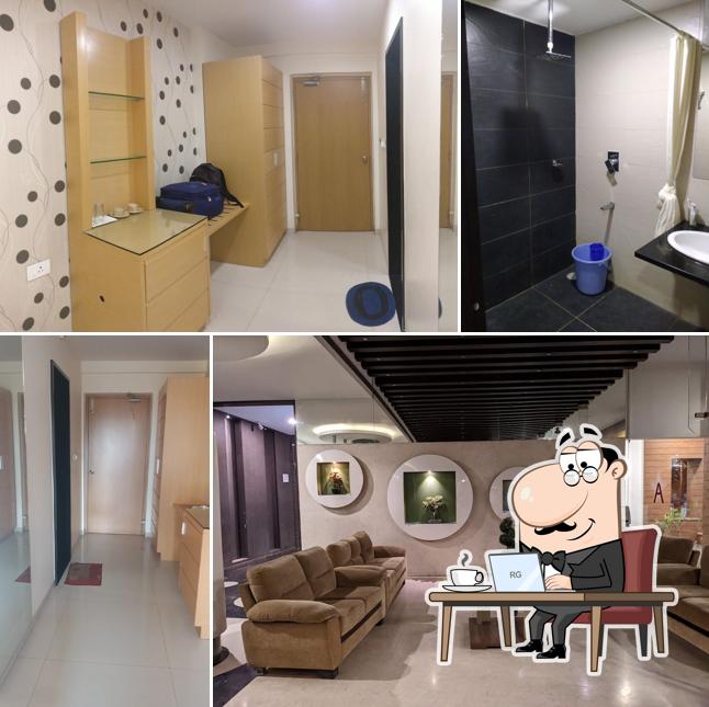The interior of iRoomz Hotel Nakshatra-LR