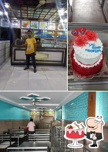 Red velvet cake at Shri Prasad Udipi Hotel and SNR lodge