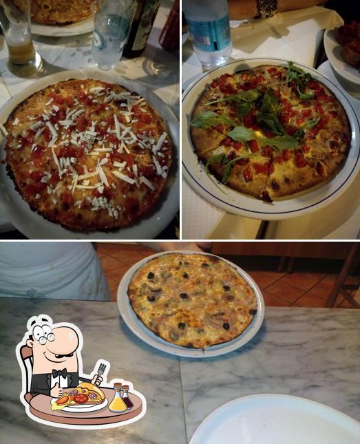 Scegli tra le molte varianti di pizza