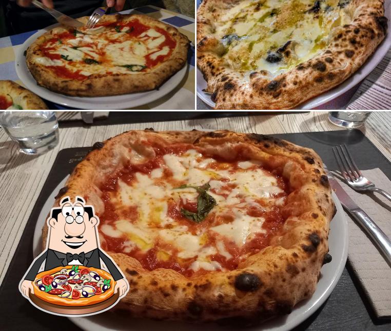 Prenditi una pizza a Ristorante Pizzeria Golfo di Napoli