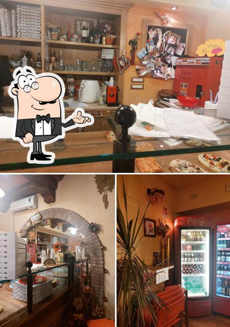 Gli interni di Pizzeria La Piazza
