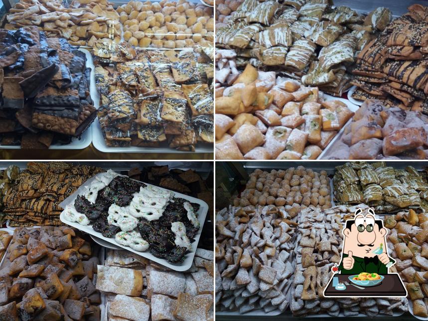 Platti al Bar Pasticceria Gelateria S. Rita