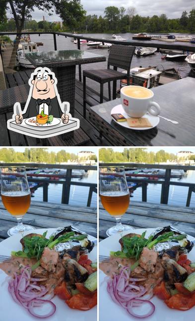 La photo de la nourriture et intérieur concernant FAB cafe Riga
