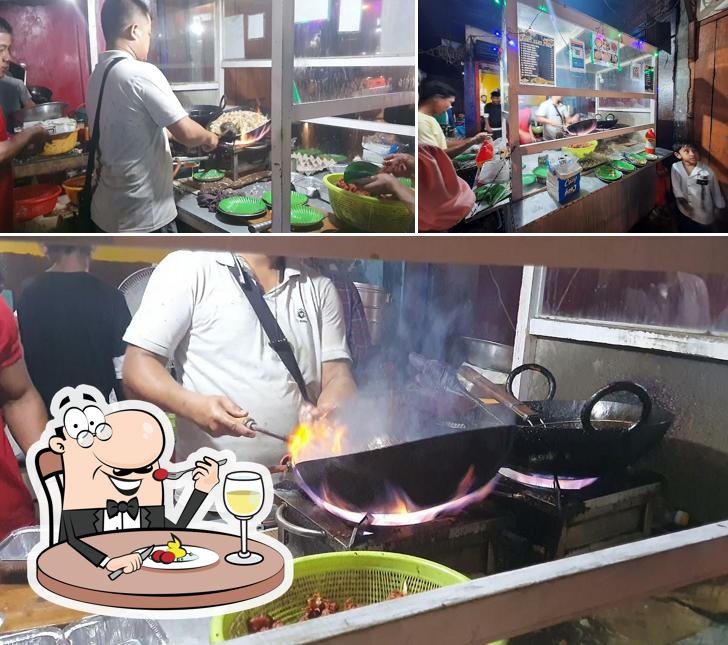 This is the image showing food and interior at RAVI FAST FOOD