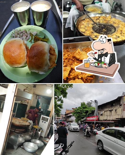 Food at Garden Vadapav Center