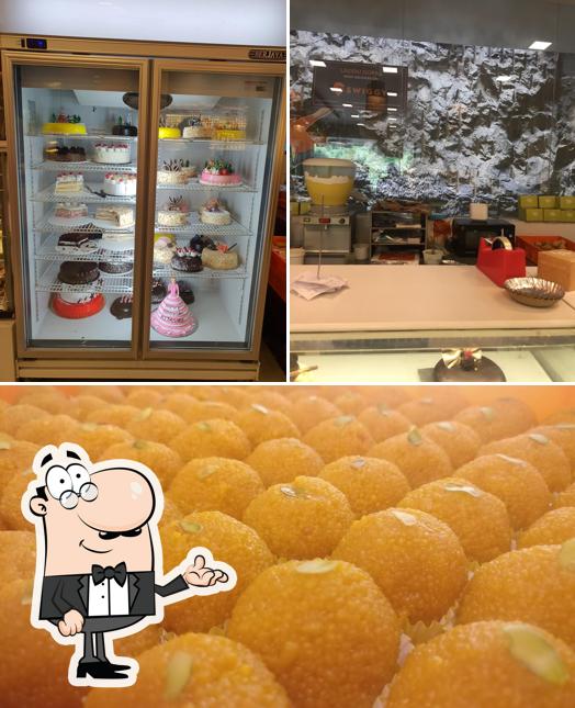 The picture of Laddu Gopal Waltair Main Road,Visakhapatnam’s interior and food