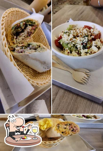 Food at Pita Pita
