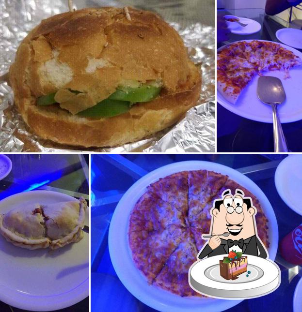 Look at the pic of EK ONE UNO PIZZA