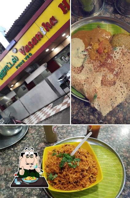 Food at Vasantha Tea Stall & Tiffin Centre