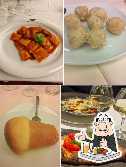 Platti al Ristorante Pizzeria Antica Partenope