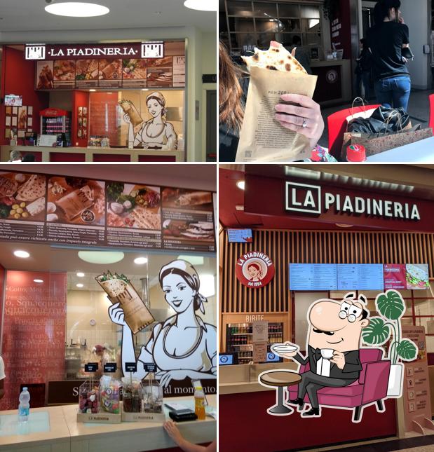 Siediti a un tavolo di La Piadineria