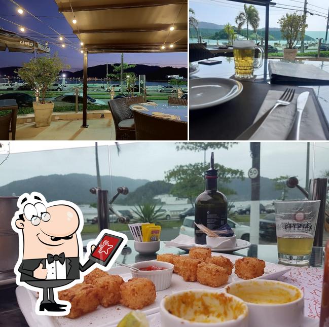 Veja imagens do exterior do Capitães Gastronomia