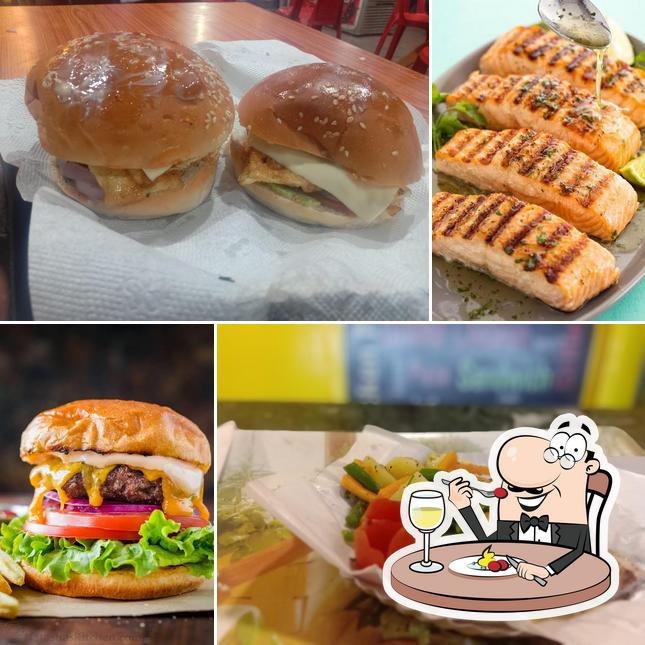 Food at Make n Shake Cafe