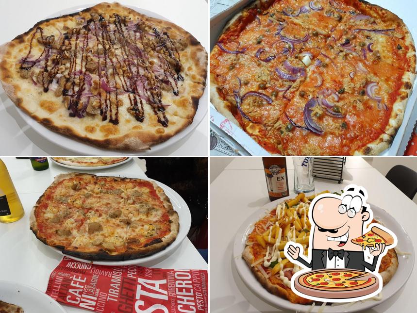 Scegli tra le svariate varianti di pizza