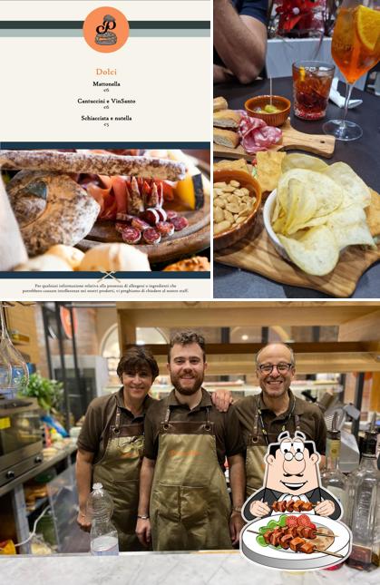 Questa è la foto che mostra la cibo e bevanda di Pan di Nino