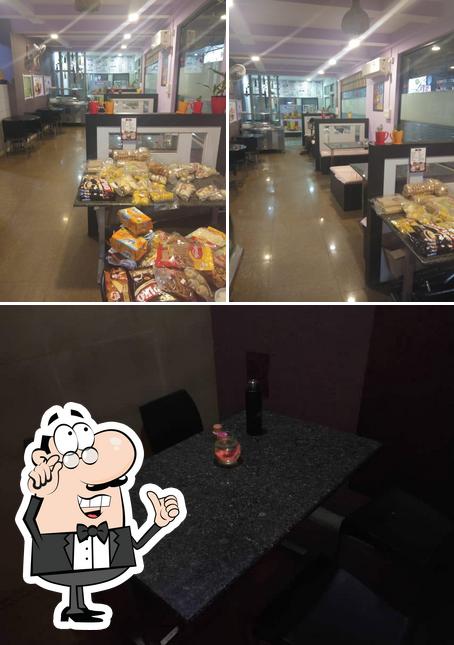 The interior of Fresh Oven Restaurant
