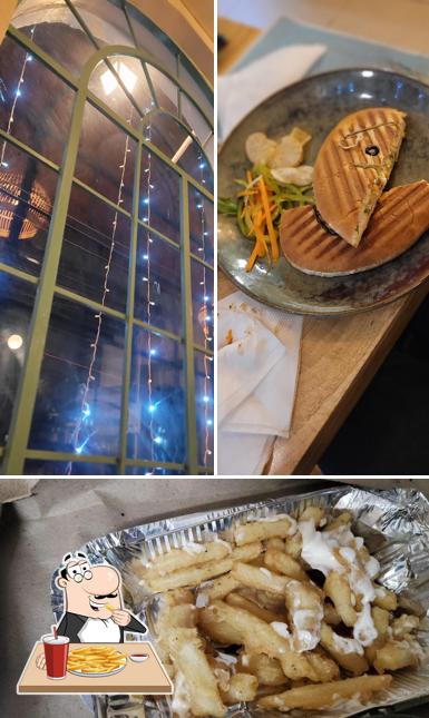 French fries at Manu Bakers