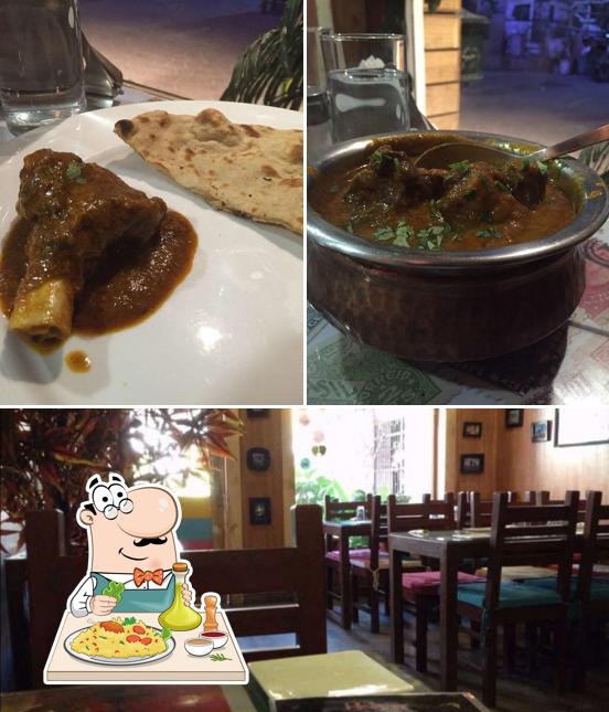 The image of food and interior at Hkv Theka