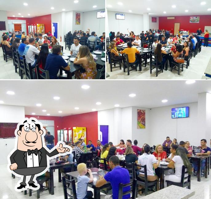Veja imagens do interior do Filé Na Brasa