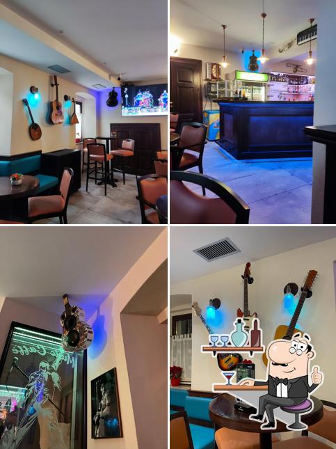 Dai un'occhiata agli interni di Music Caffe Bar