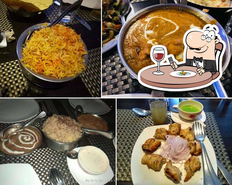Food at Nehars - The Mughlai Darbar