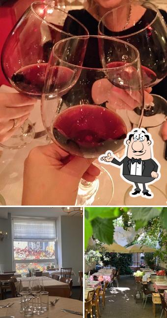 Siediti a un tavolo di Paneolio