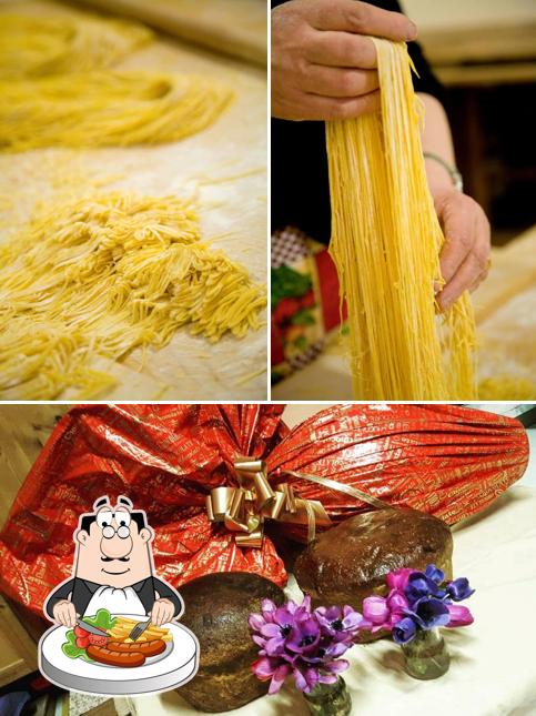 Tra le varie cose da Maria Fontana Ristorante si possono trovare la cibo e nozze