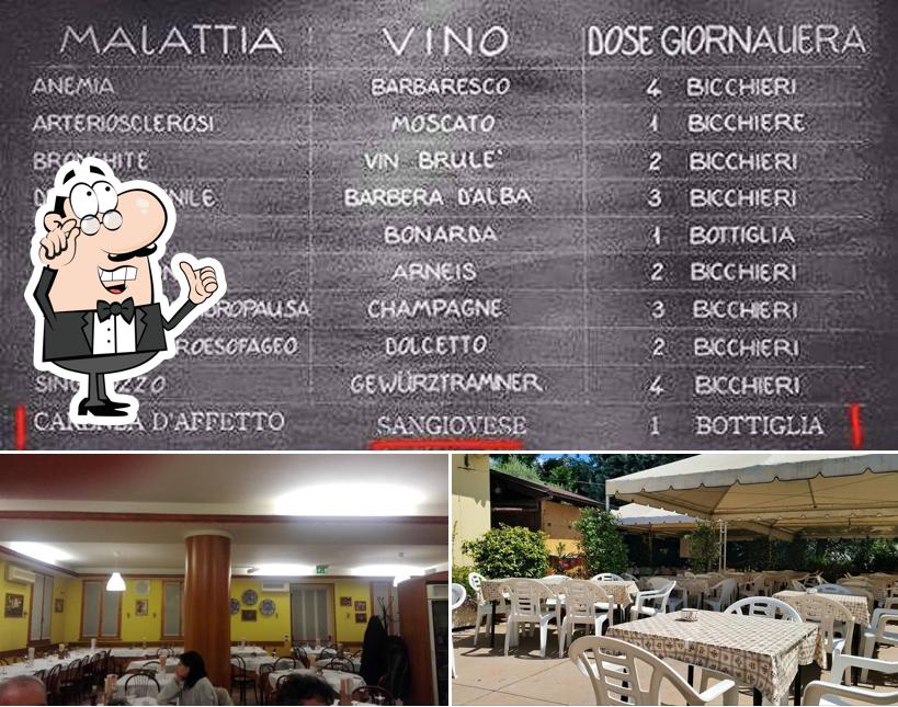 La interni e lavagna del ristorante