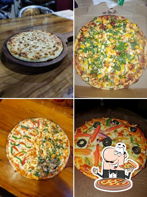 Get pizza at Foody Pizza