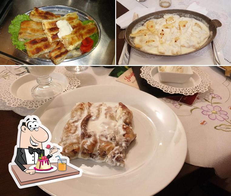 Non scordarti di provare un dessert a Restoran Merak