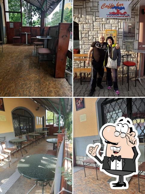 Gli interni di Bar Jugoslavija