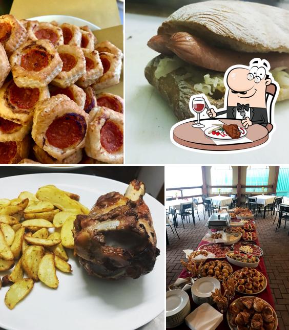 Prova i piatti di carne a The Poppinjay Pub