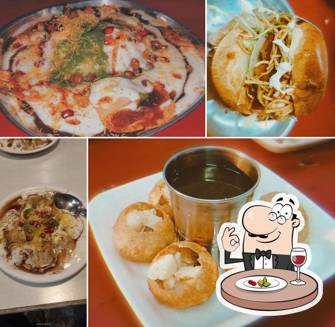 Food at Ravi tikki wala