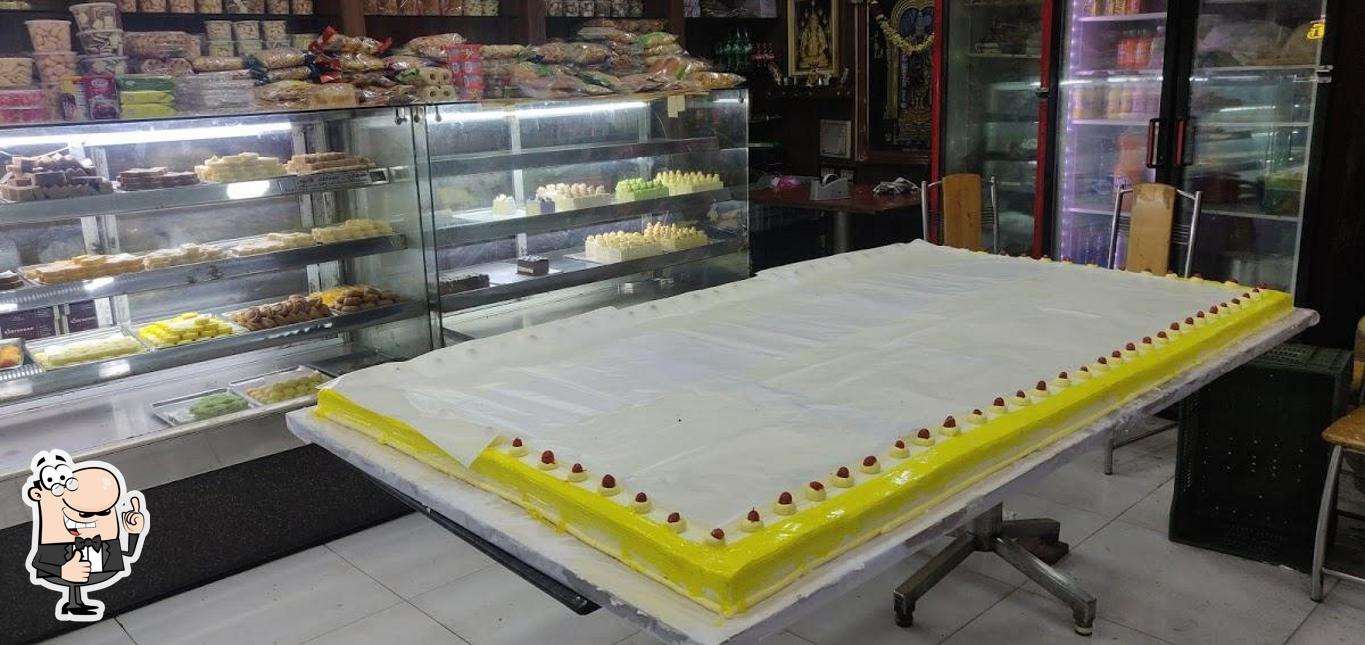 Here's a pic of Saravana Bakery