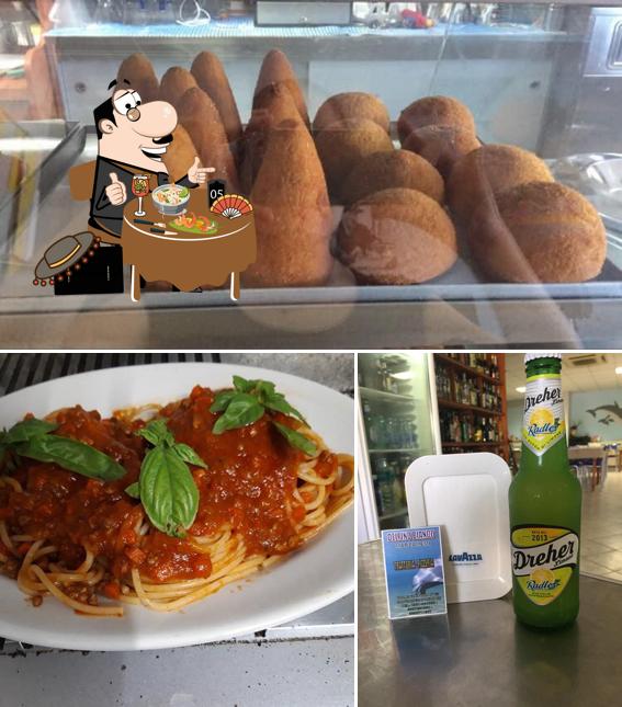 Al Delfino Bianco Marzamemi si caratterizza per la cibo e birra