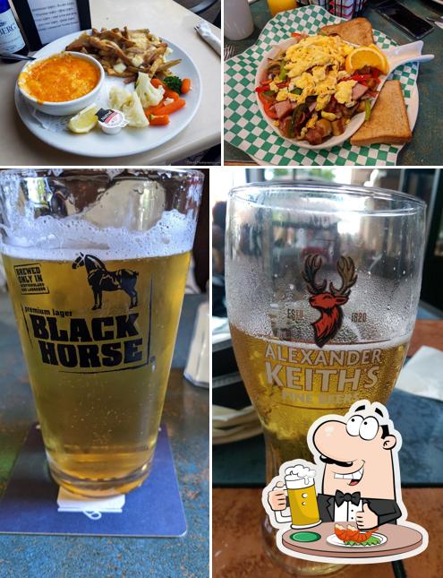 Crown & Moose