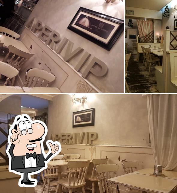 Dai un'occhiata agli interni di Caffè VIP